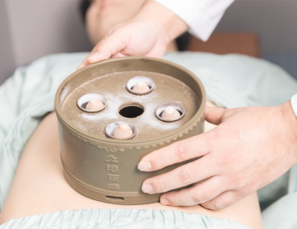 약침 · 뜸 · 부항치료 이미지